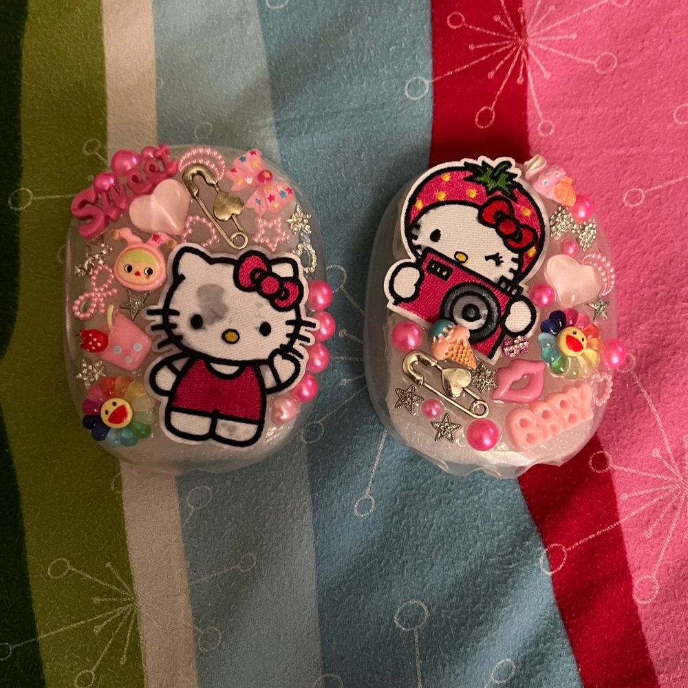 Hello Kitty AirPod Max Cases